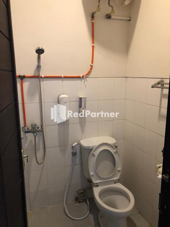 Rifka Annisa Guesthouse Syariah Redpartner Jogjakarta Buitenkant foto